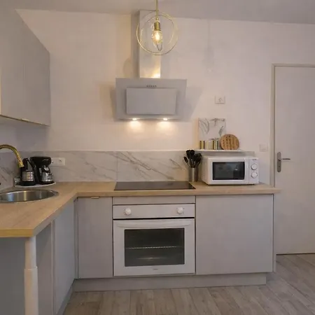 Le Celestya, Confort Au Bord Du Rhone Avec Terrasse Cnpe Bugey Apartment *